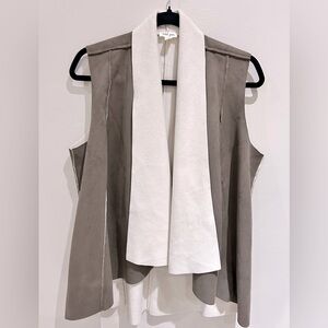 Canadian Brand Tribal Jean Two-Tone Sleeveless Vest- Size M- great condition